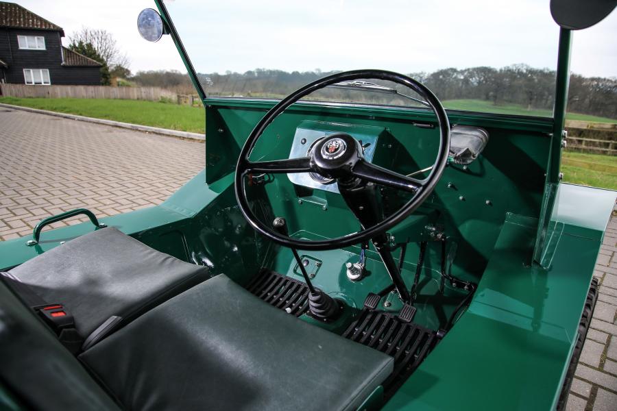 Интерьер Austin Mini Moke 1964 года  (UK) (фото 12 из 14)